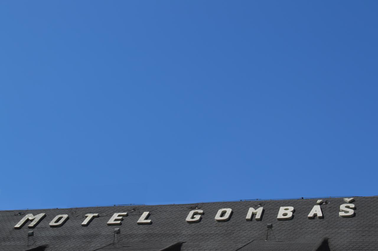 Motel Gombas Екстер'єр фото